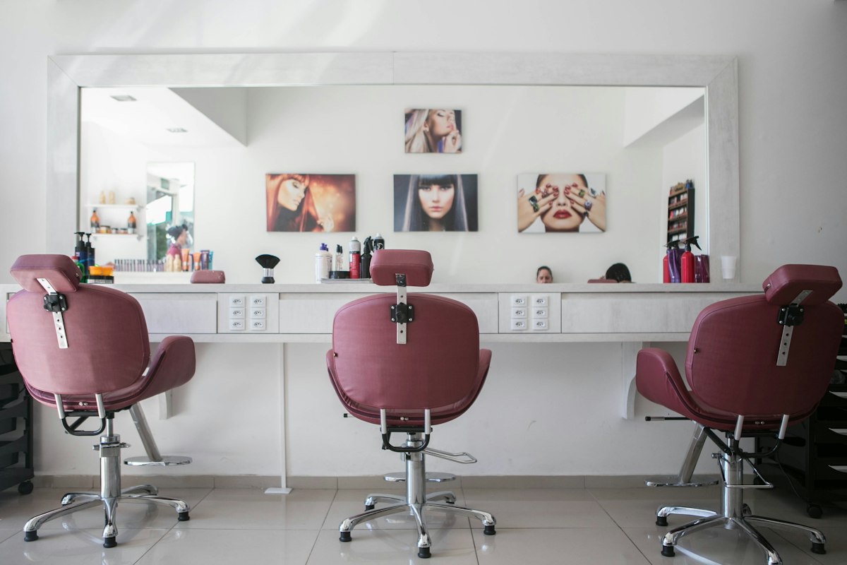 Stock inspiration image of a salon setting, not a photo of Gerri's suite